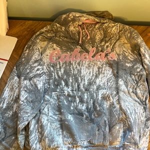 Cabelas Hoodie winter camo